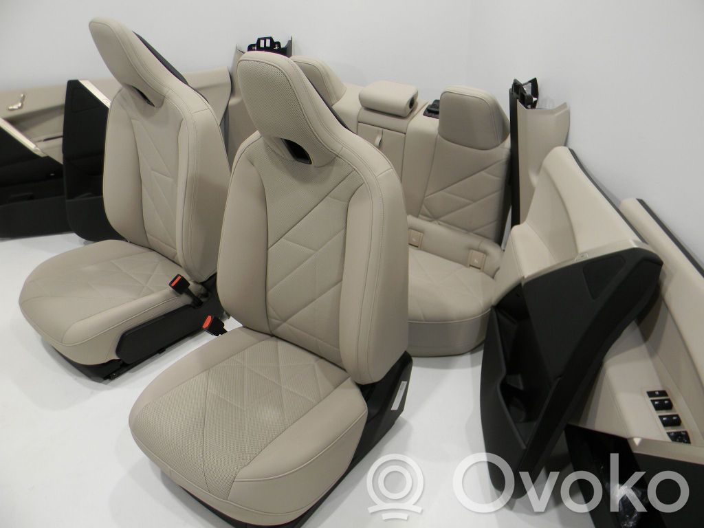 Seat set