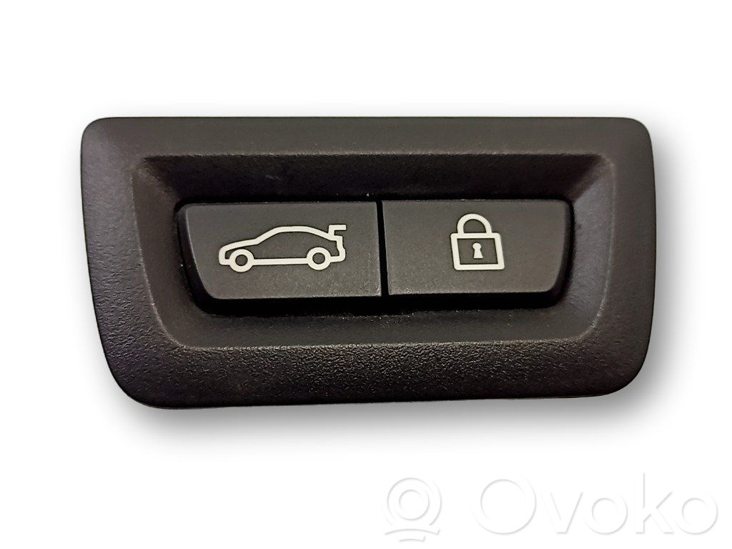 Tailgate/boot open switch button   61315A64C25,61319275121,61319162645,5A64C25,9162645,9275121