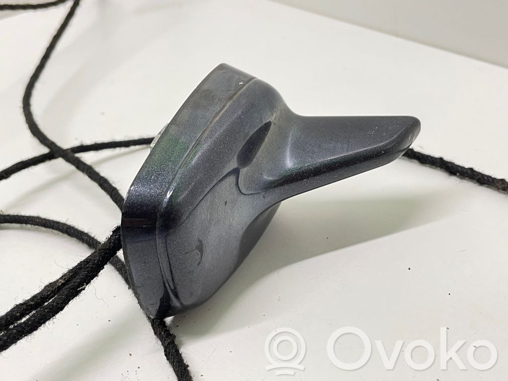 GPS-pystyantenni   4F5035503G