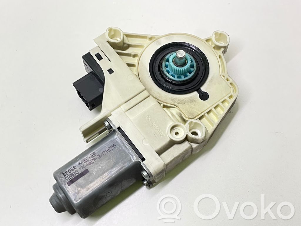 Audi A6 S6 C6 4F Rear door window regulator motor 
