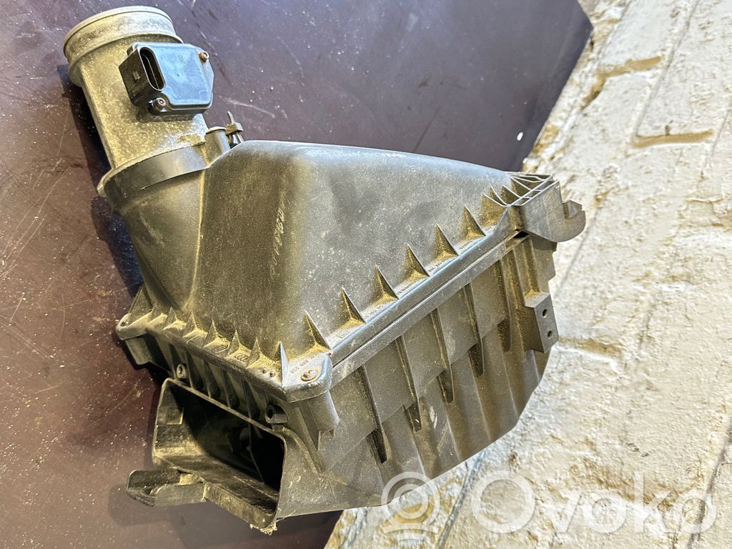 Audi A4 S4 B6 8E 8H Air filter box 