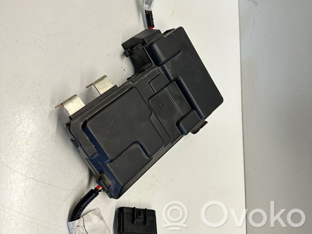 Fuse module   31337182,131713,05102012,ST0PK067R