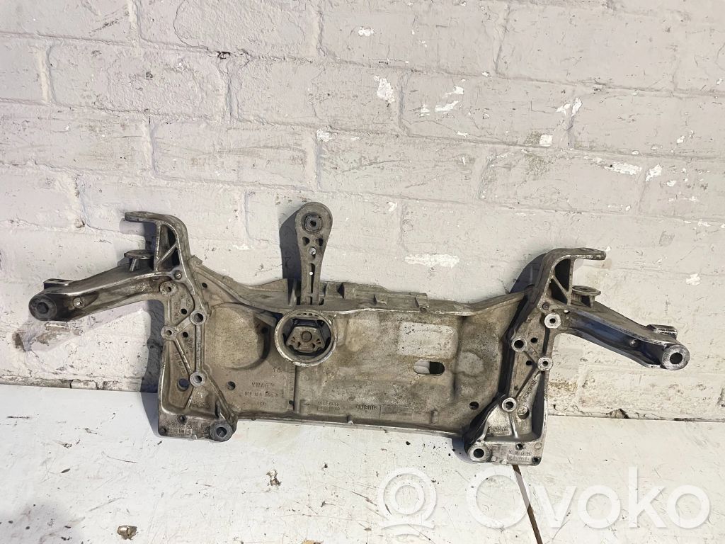 Volkswagen Touran II Front subframe 