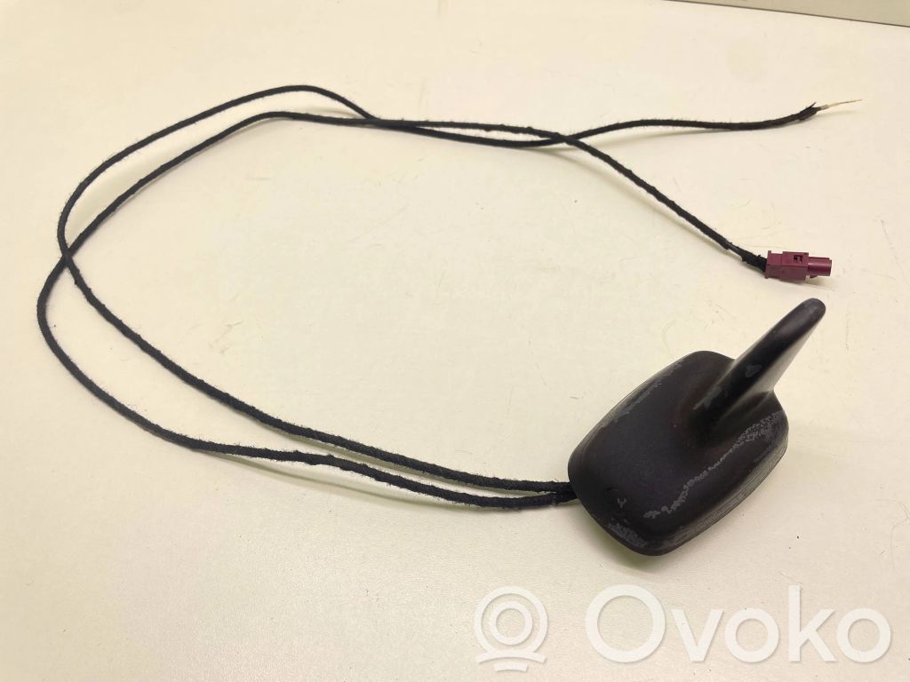 Audi Q7 4L GPS-pystyantenni 