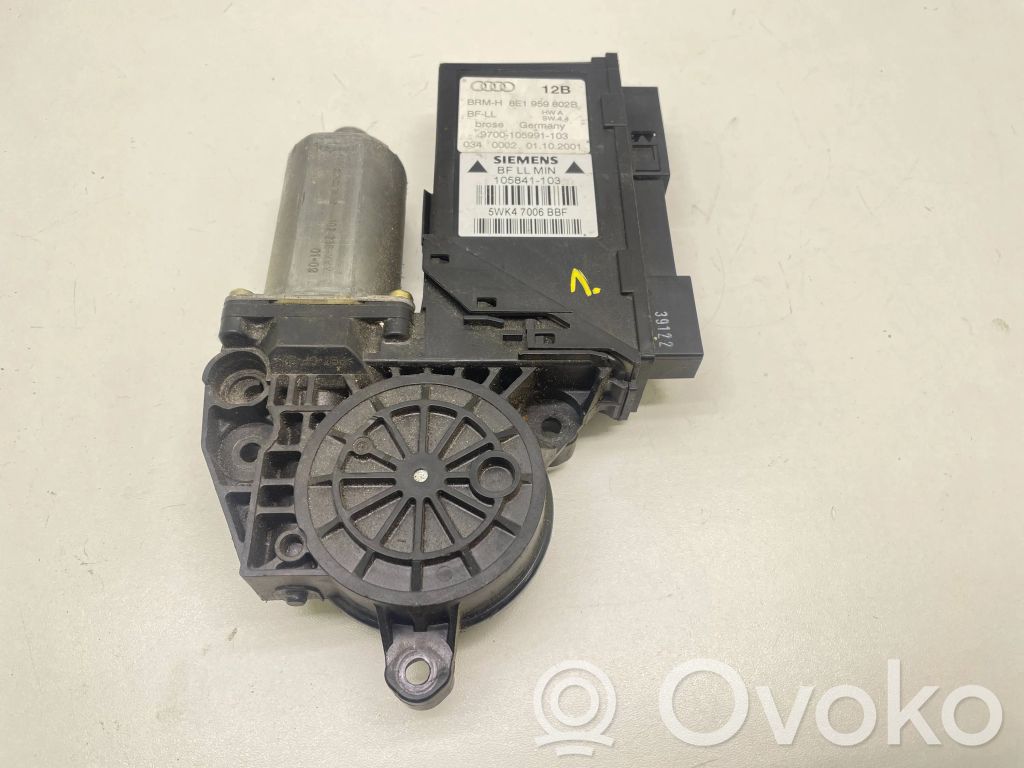 Audi A4 S4 B6 8E 8H Silnik regulatora szyby drzwi przednich 