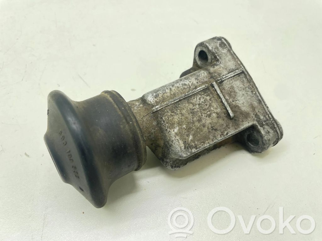 Audi 80 90 S2 B4 Engine mount bracket 