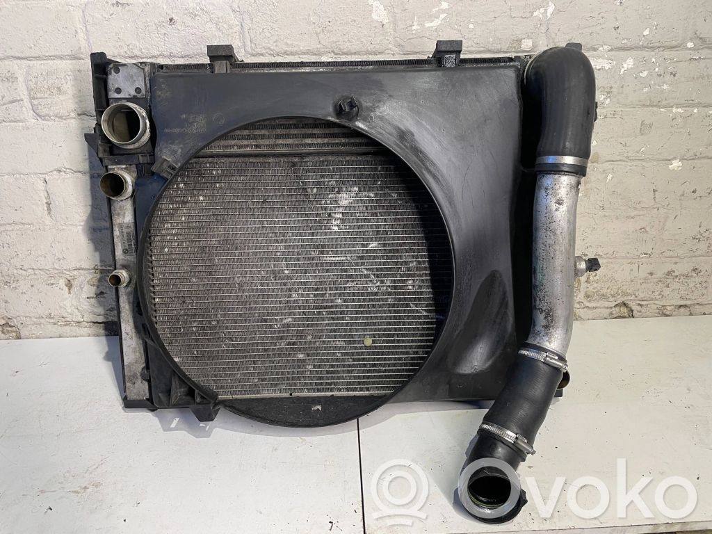 BMW 7 E65 E66 Radiatorių komplektas 