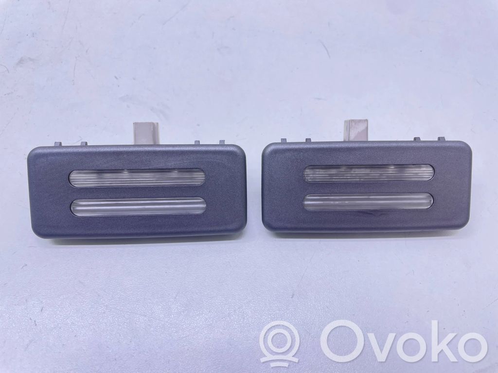 BMW 7 E65 E66 Etuistuimen valo 