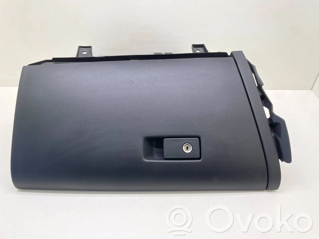 Volvo XC60 Daiktadėžės (bordačioko) komplektas 