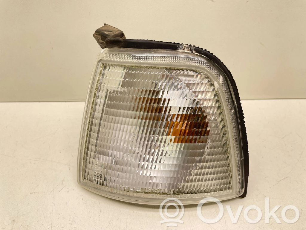 Audi 80 90 S2 B4 Front indicator light 