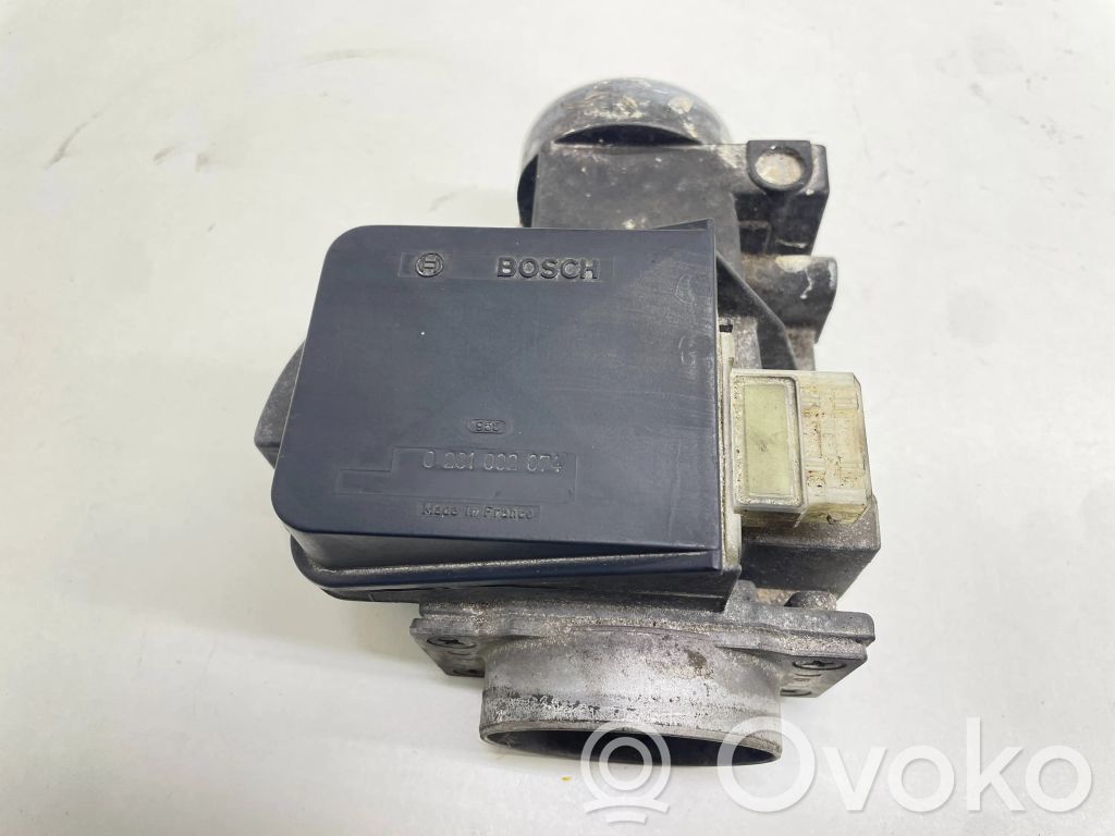 Audi A6 S6 C4 4A Mass air flow meter 