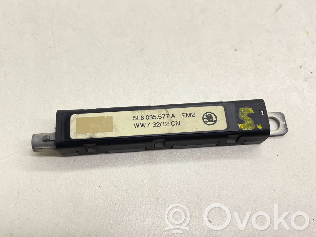 Skoda Octavia Mk2 (1Z) Amplificateur d'antenne 