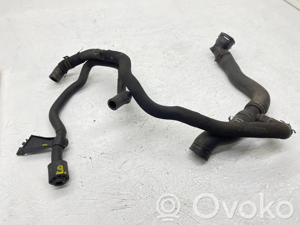 Volkswagen Tiguan Engine coolant pipe/hose 