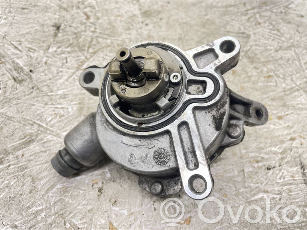 Volvo V70 Vacuum pump 