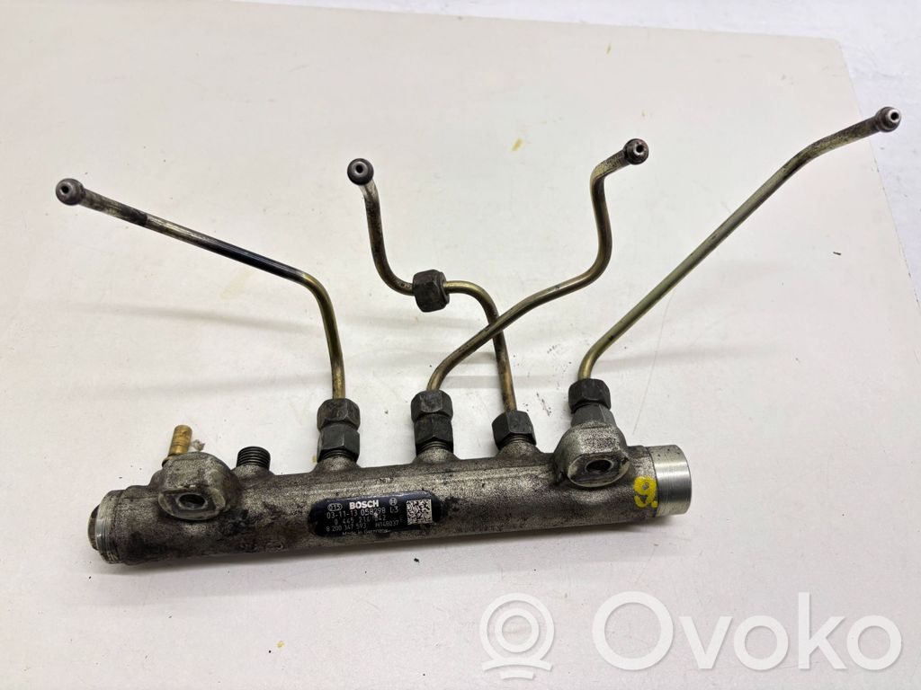Opel Vivaro Listwa wtryskowa 