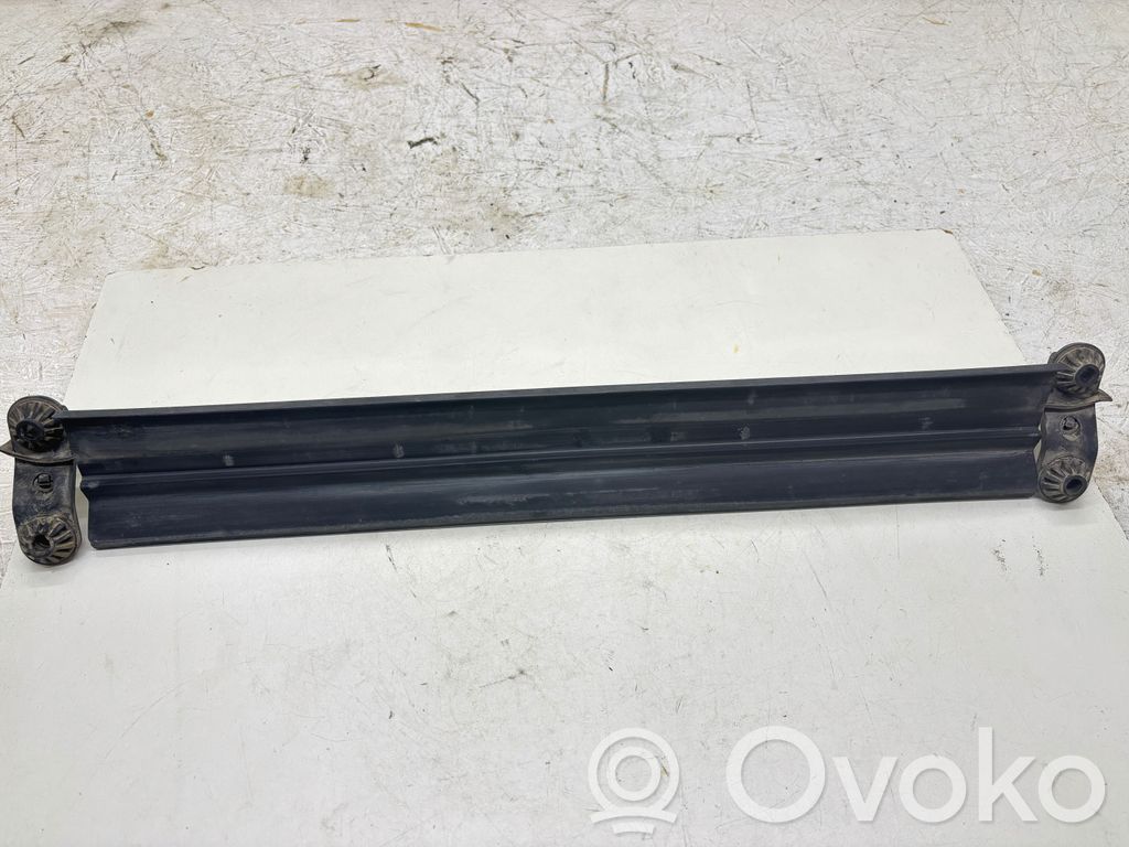 Radiator mount bracket   4577722