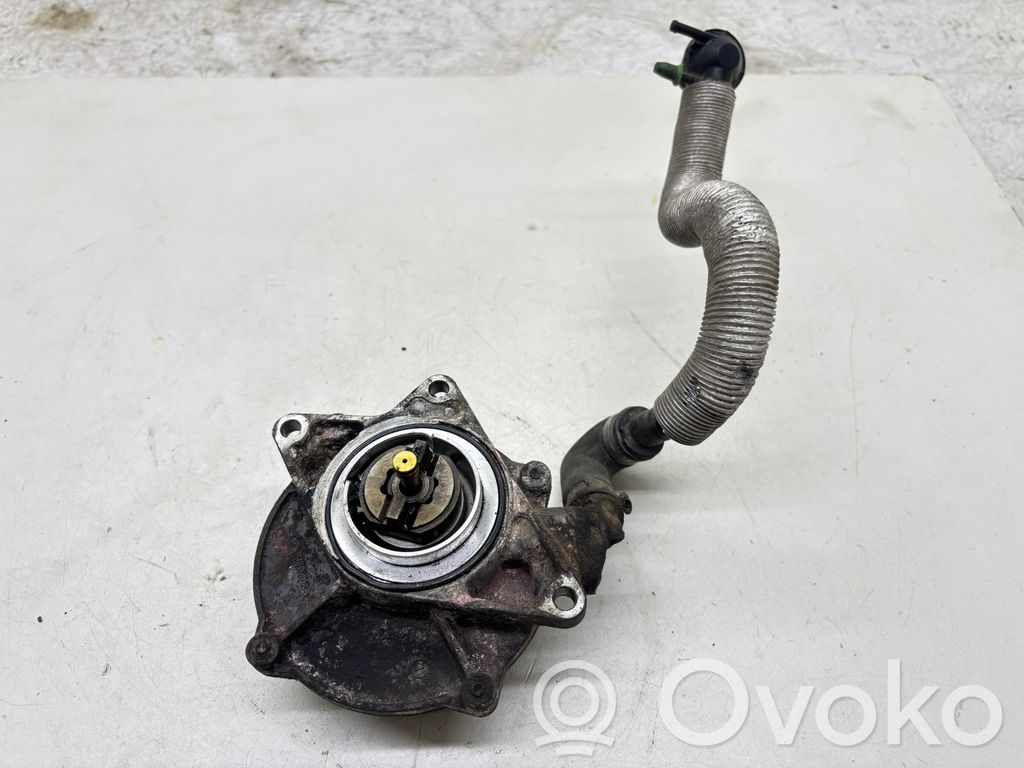 Audi A6 S6 C5 4B Pompa podciśnienia / Vacum 