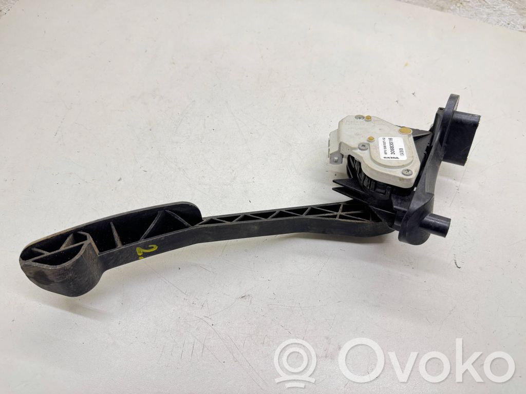 Volvo V70 Akceleratoriaus pedalas 
