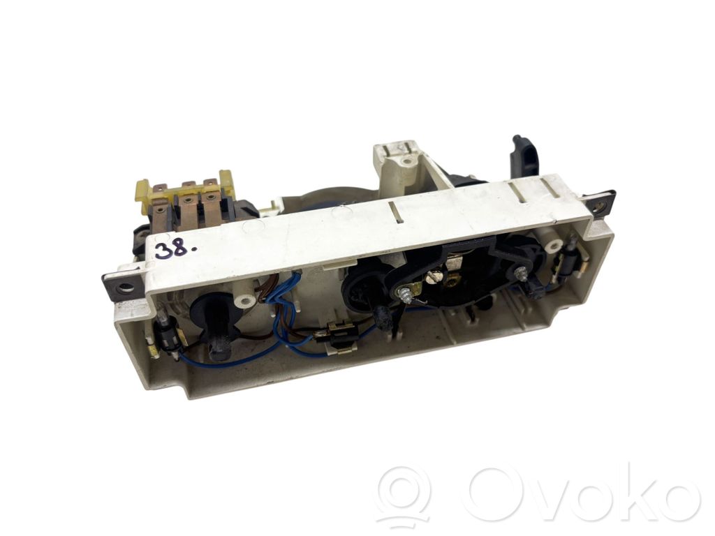 Audi 80 90 B3 Climate control unit 