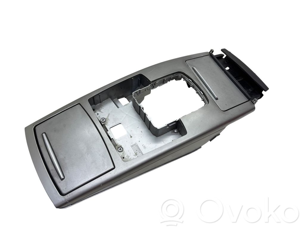 Audi A6 S6 C6 4F Consola central 