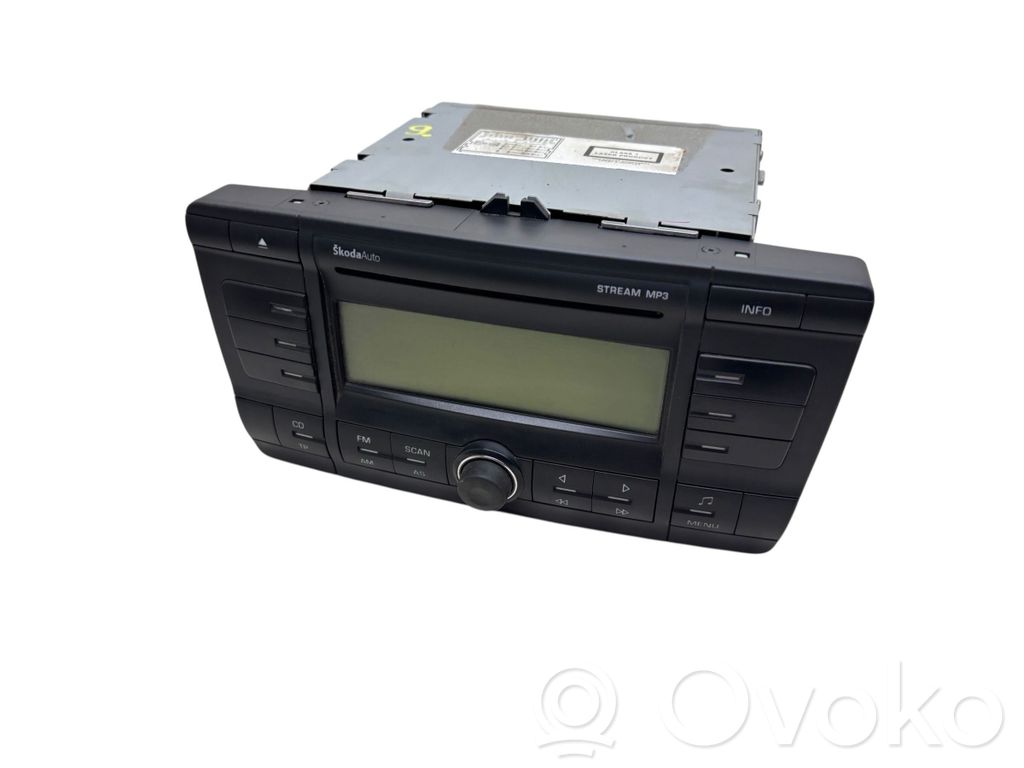 Skoda Octavia Mk2 (1Z) Unité principale radio / CD / DVD / GPS 