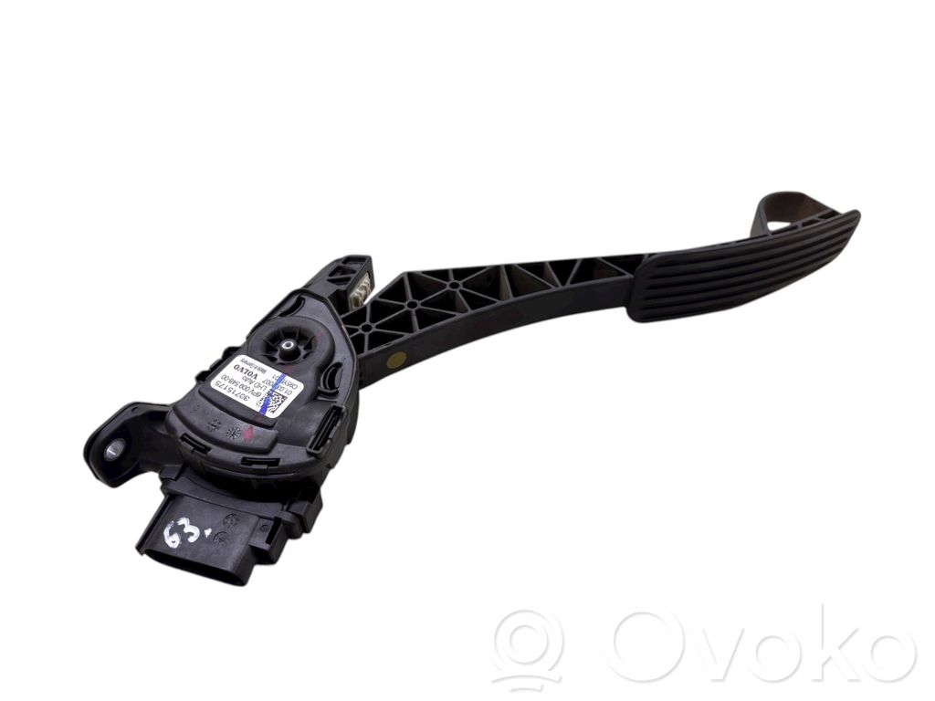 Volvo V70 Akceleratoriaus pedalas 
