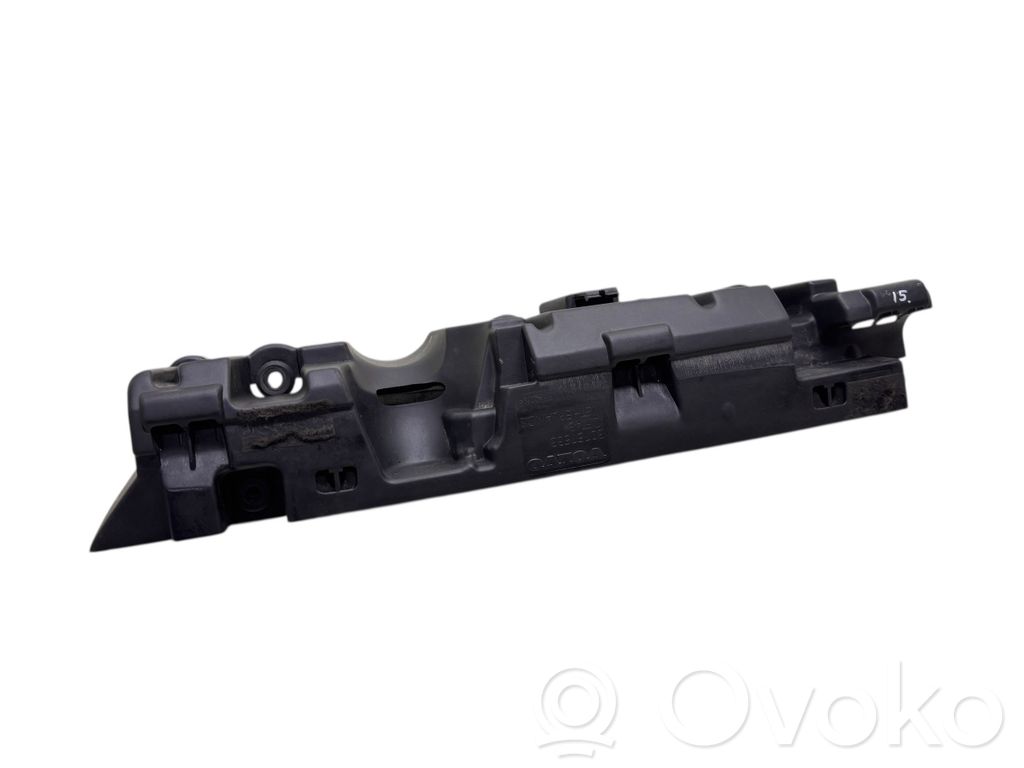 Volvo V70 Engine cover (trim) 