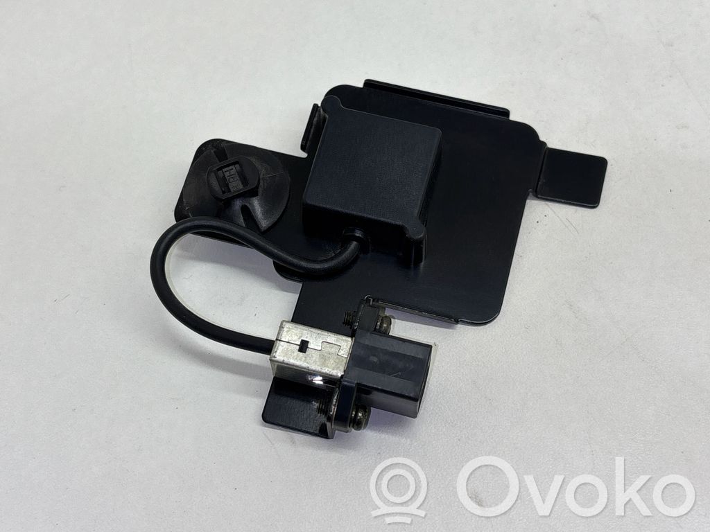 Volvo S60 Antenos stiprintuvas 