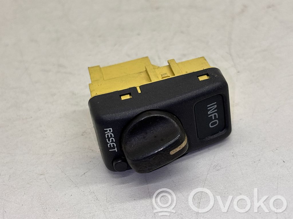 Volvo S70  V70  V70 XC On-board computer control switch 