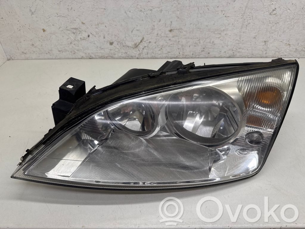 Ford Mondeo Mk III Lampa przednia 