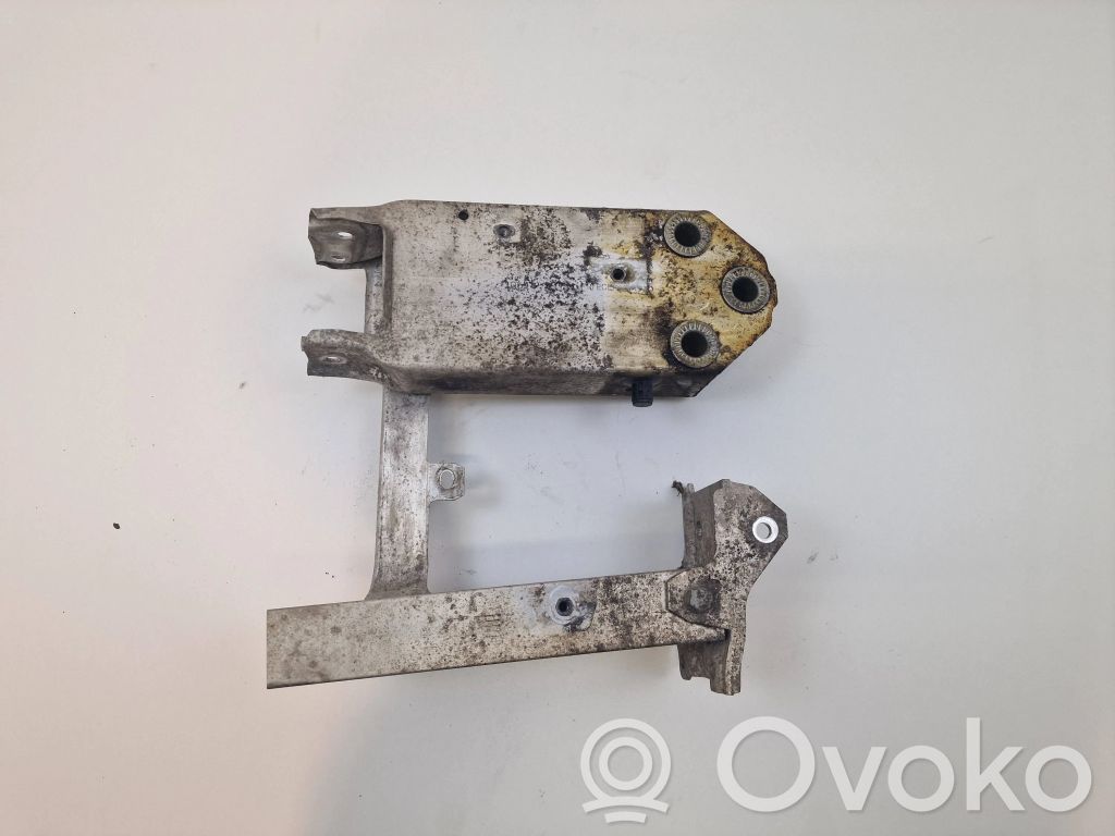 BMW 5 F10 F11 Poprzeczka zderzaka przedniego 