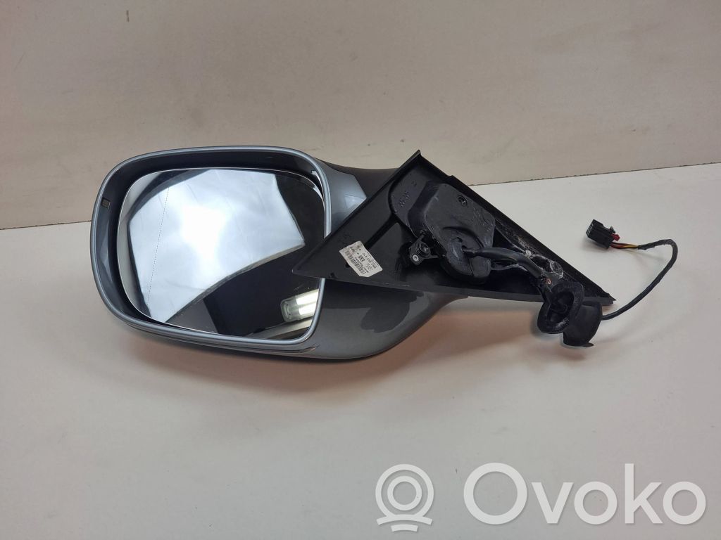Audi Q5 SQ5 8R Front door electric wing mirror 