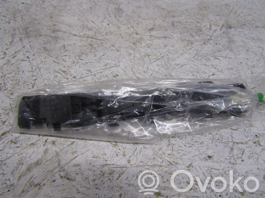 Opel Corsa E Rear bumper mounting bracket 