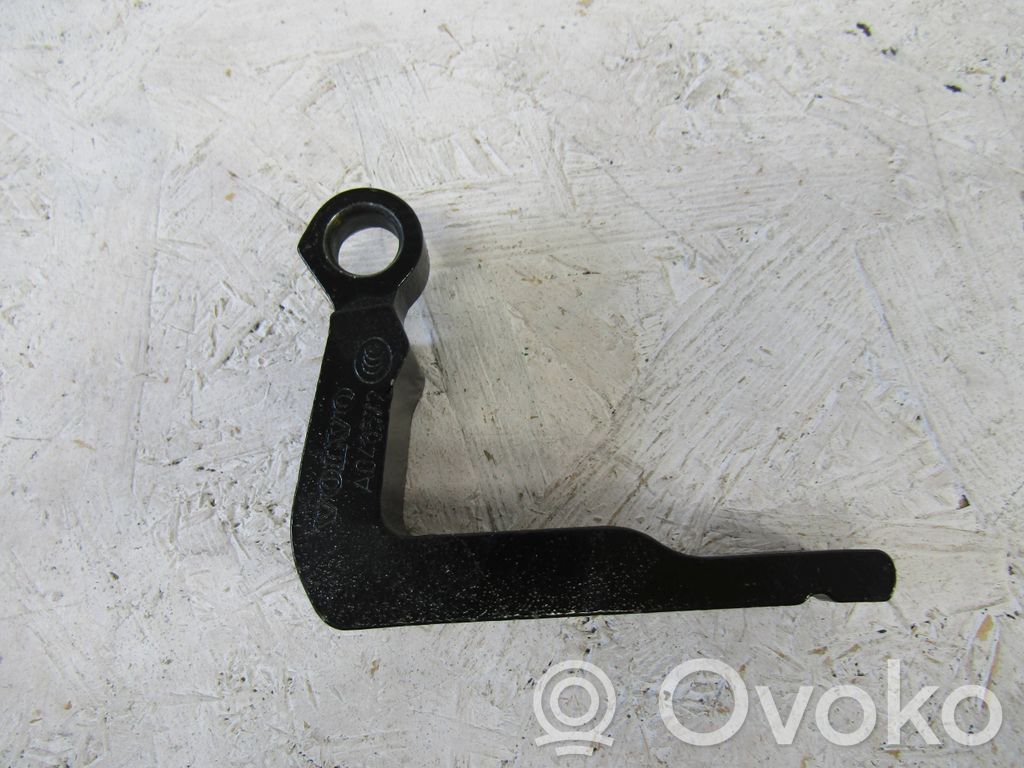 Volvo XC40 Front door upper hinge 