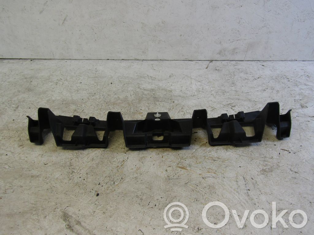 Renault Megane II Soporte de montaje del parachoques trasero 