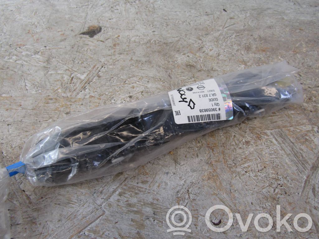Opel Corsa E Rear bumper mounting bracket 