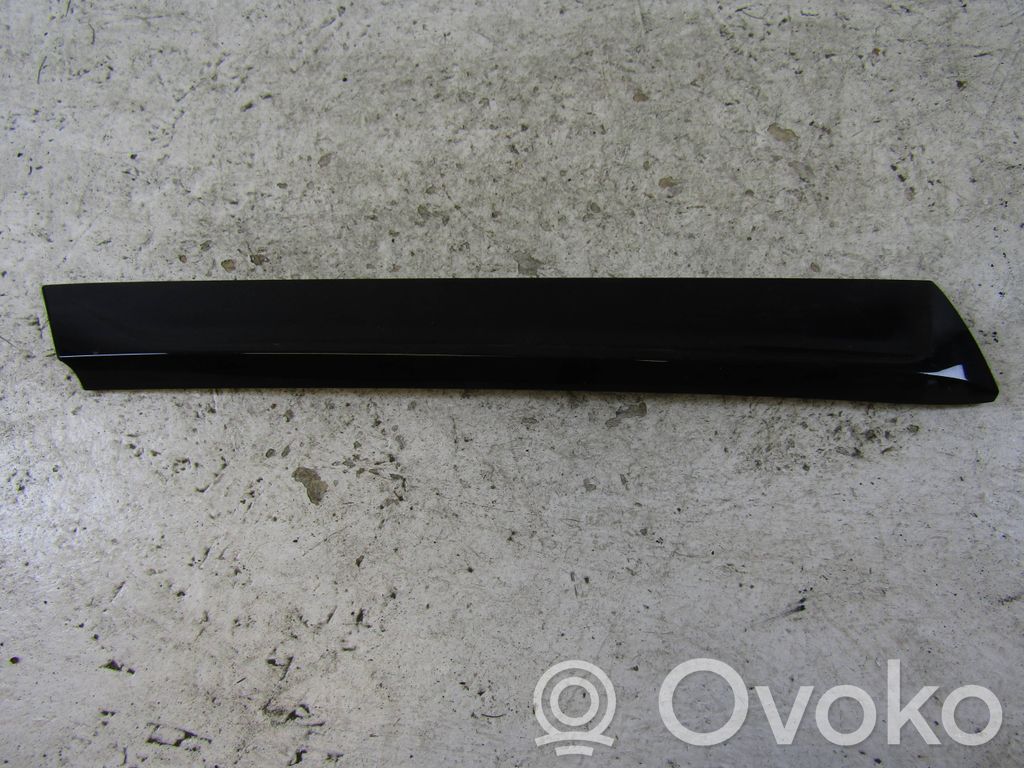 Audi Q7 4M Tailgate trim 
