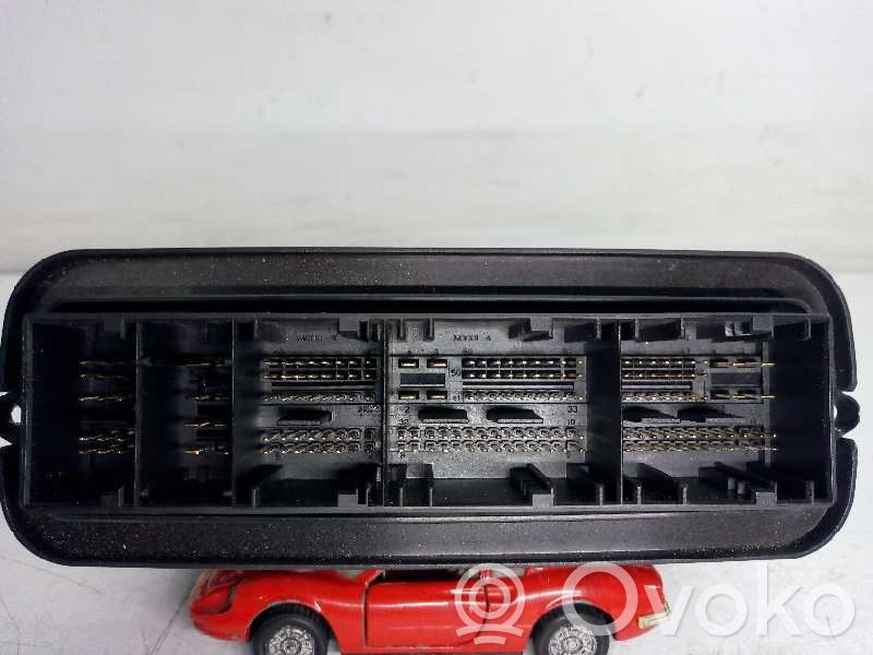 Unidad de control/módulo del motor   8510829