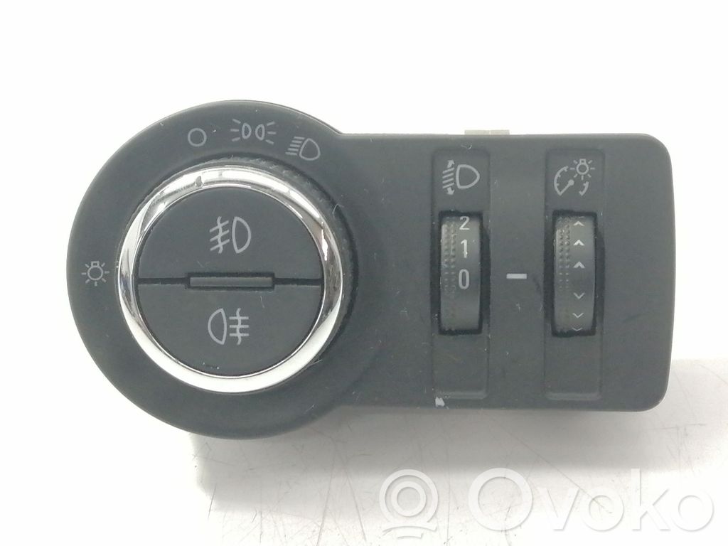 Opel Astra J Manetka / Przełącznik kierunkowskazów