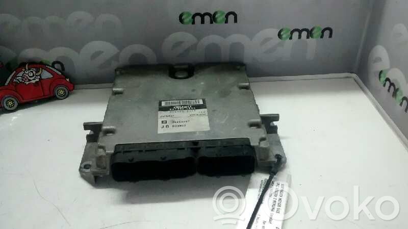 Opel Vectra C Dzinēja vadības bloks 