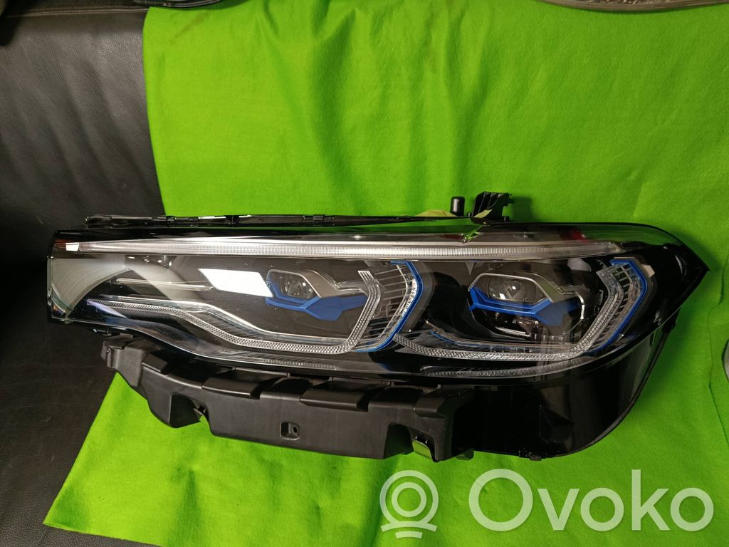 BMW X7 G07 Lampa przednia 