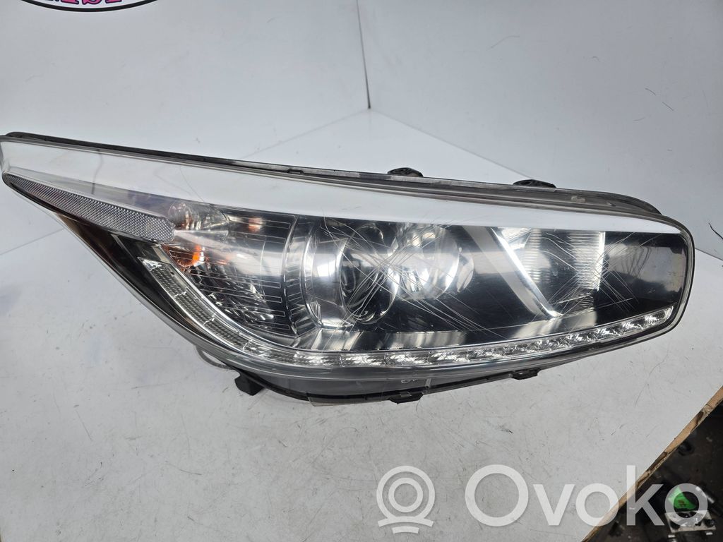 KIA Ceed Headlight/headlamp 