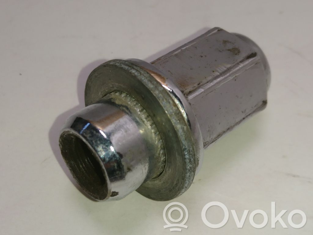 Toyota Corolla Verso AR10 Tuercas/tornillos 