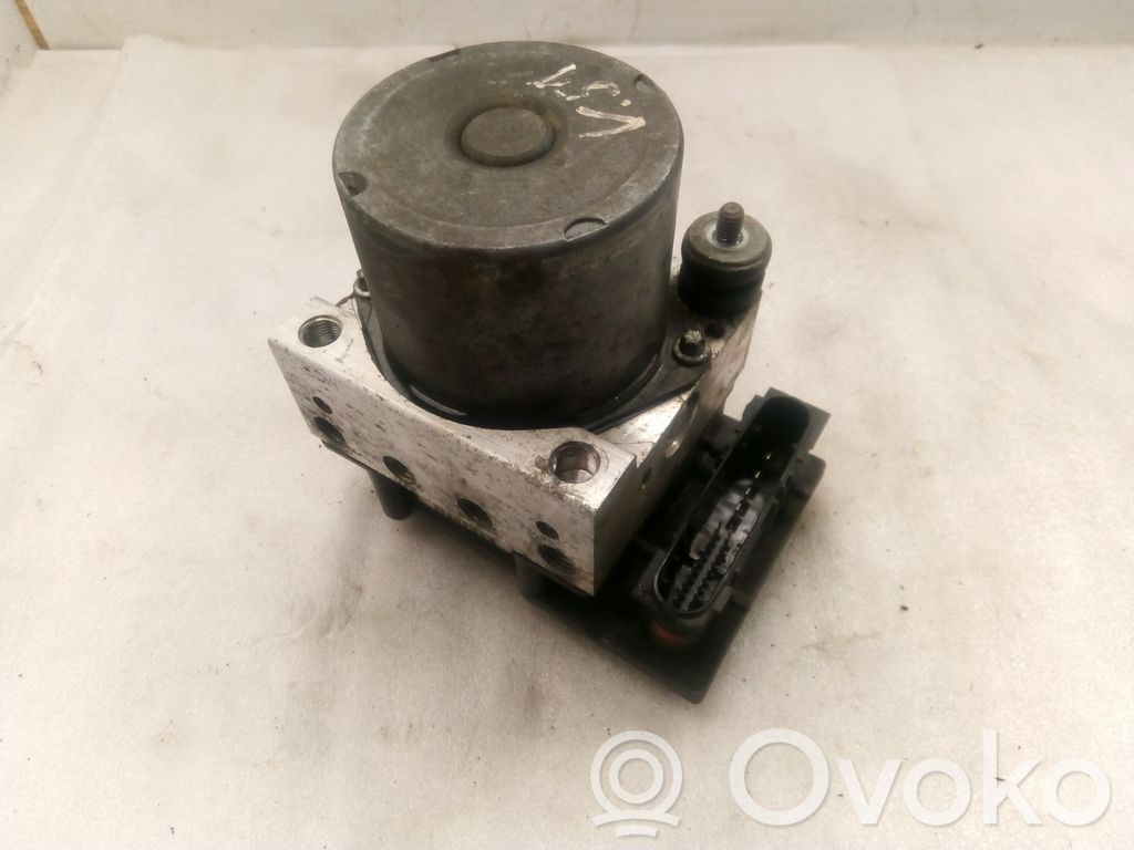 Toyota Corolla Verso AR10 Bomba de ABS 