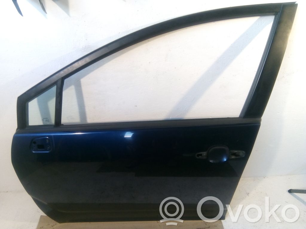 Toyota Corolla Verso AR10 Puerta delantera 