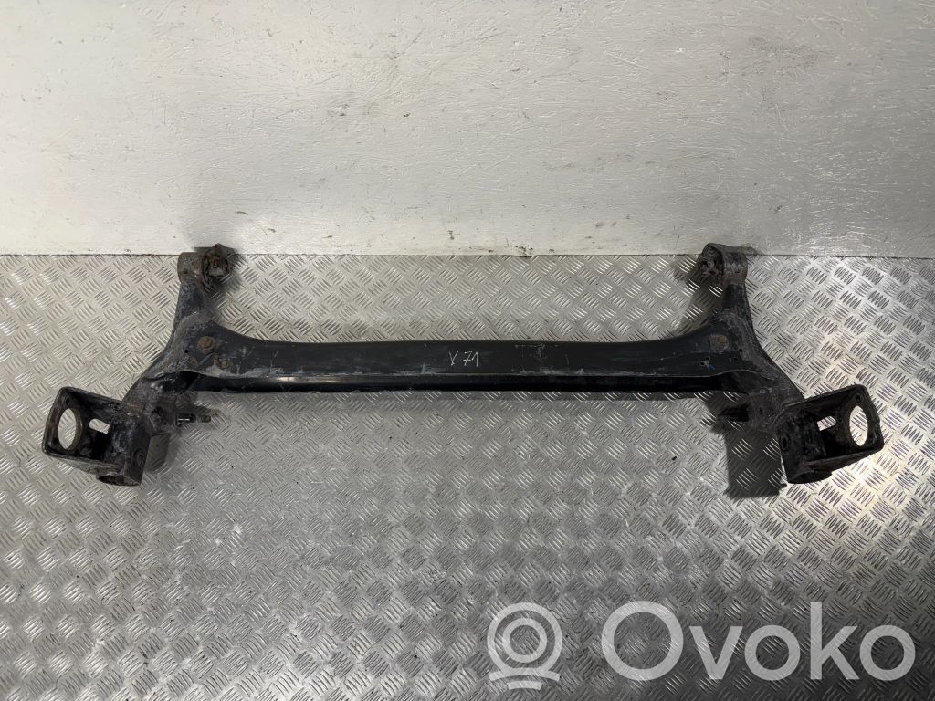 Toyota Corolla Verso AR10 Eje trasero 