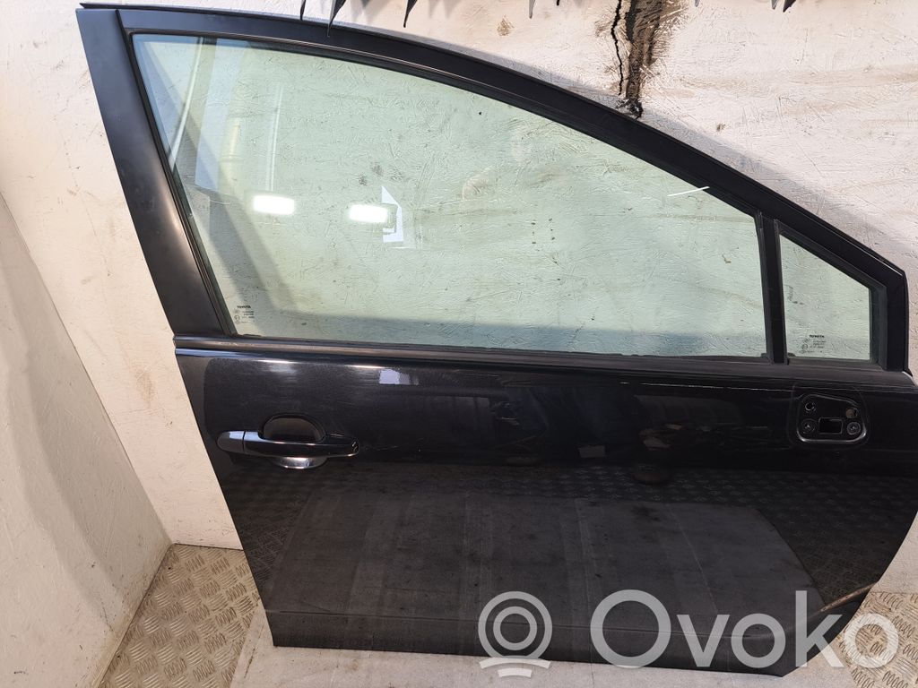 Toyota Corolla Verso AR10 Durvis 
