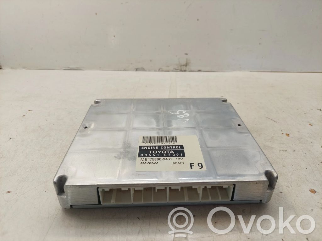 Toyota Corolla Verso AR10 Engine control unit/module 