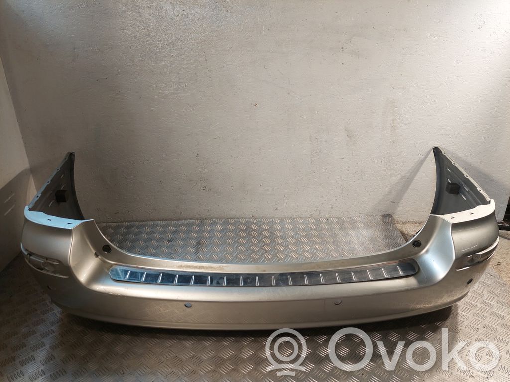 Toyota Avensis T250 Parachoques 