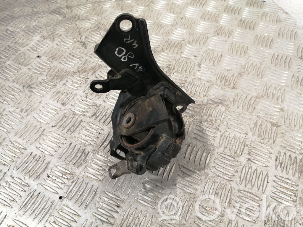 Toyota Avensis T250 Engine mount bracket 